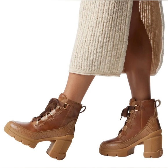SOREL
CARIBOU HEEL LACE VELVET TAN Sz 9.5 - Picture 1 of 10